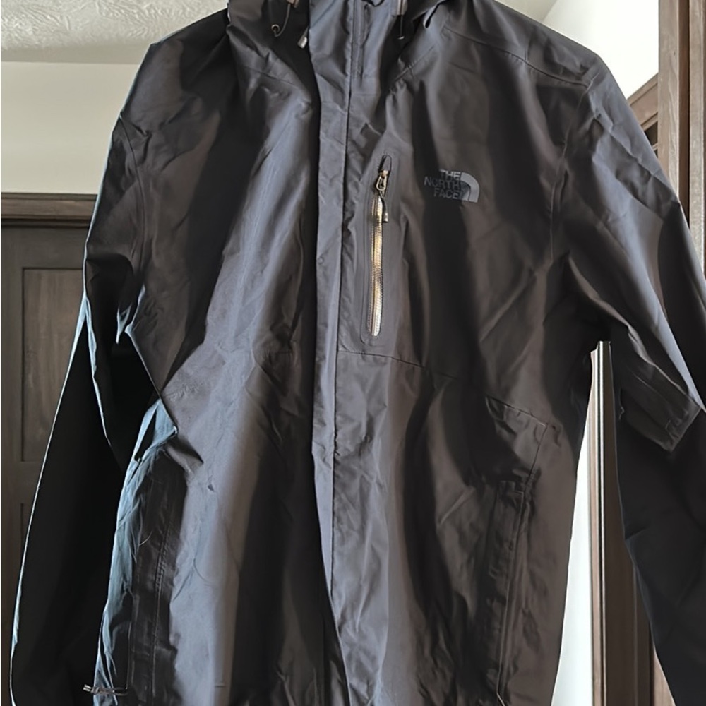 Mens TNF windbreaker/raincoat